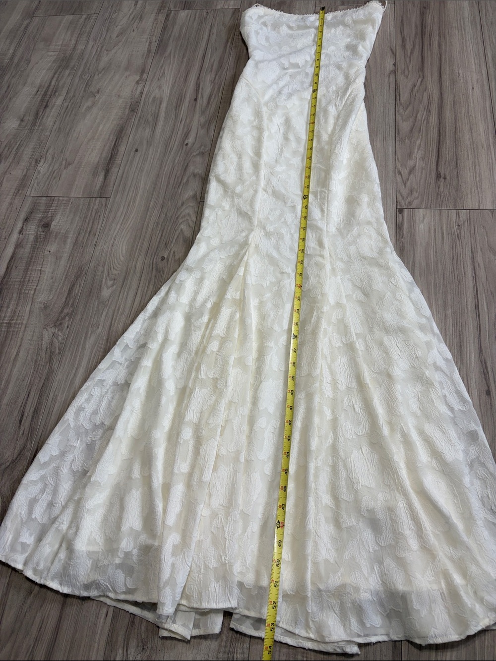 House of CB Ivory Lace Spaghetti-Strap Maxi Dress - Picture 5 of 10